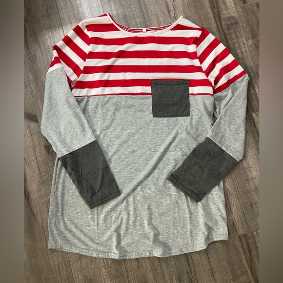 Tops - Women’s Christmas long sleeved shirt - XL